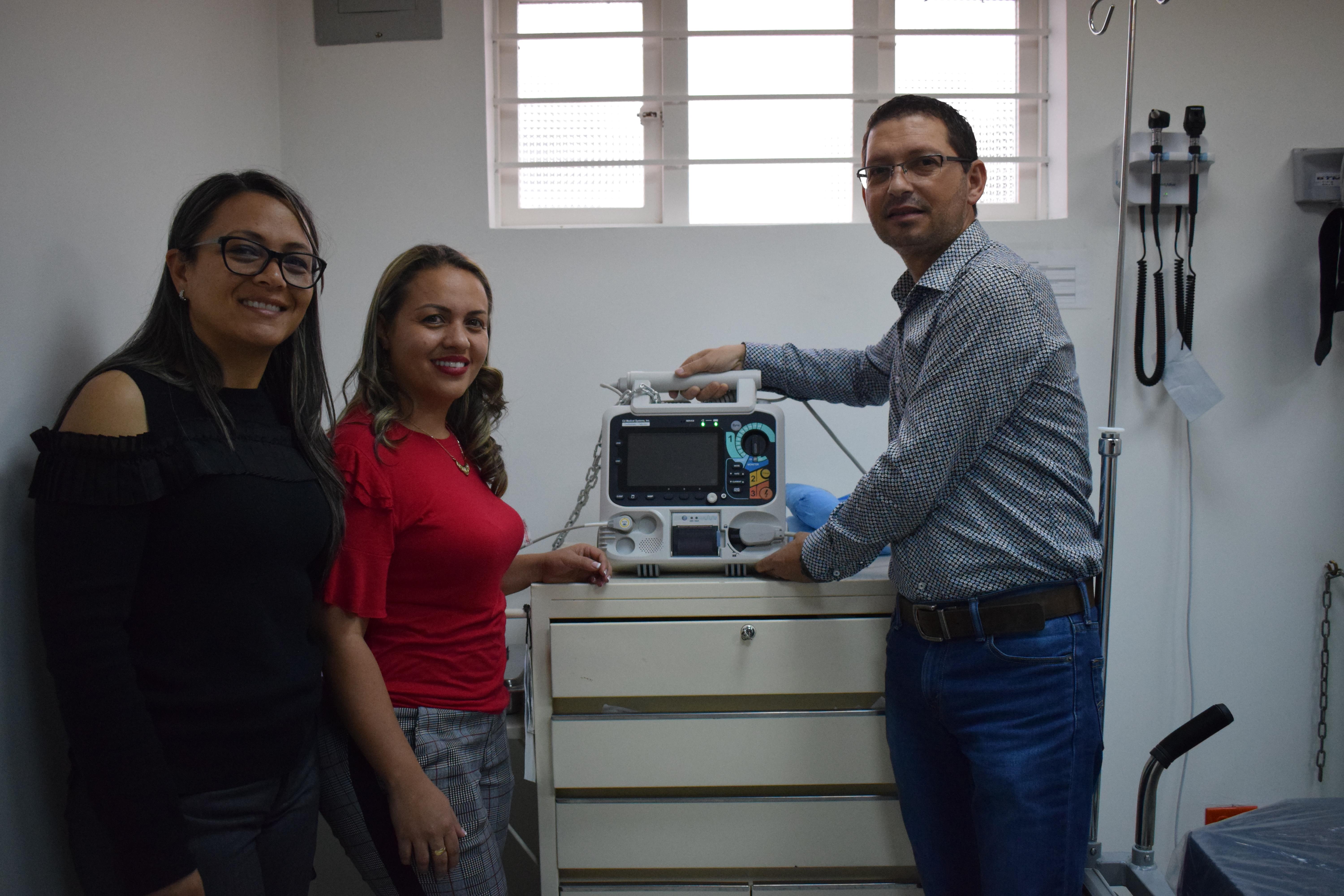 Dotación de equipos Biomedicos, camillas y unidades móviles de odontología